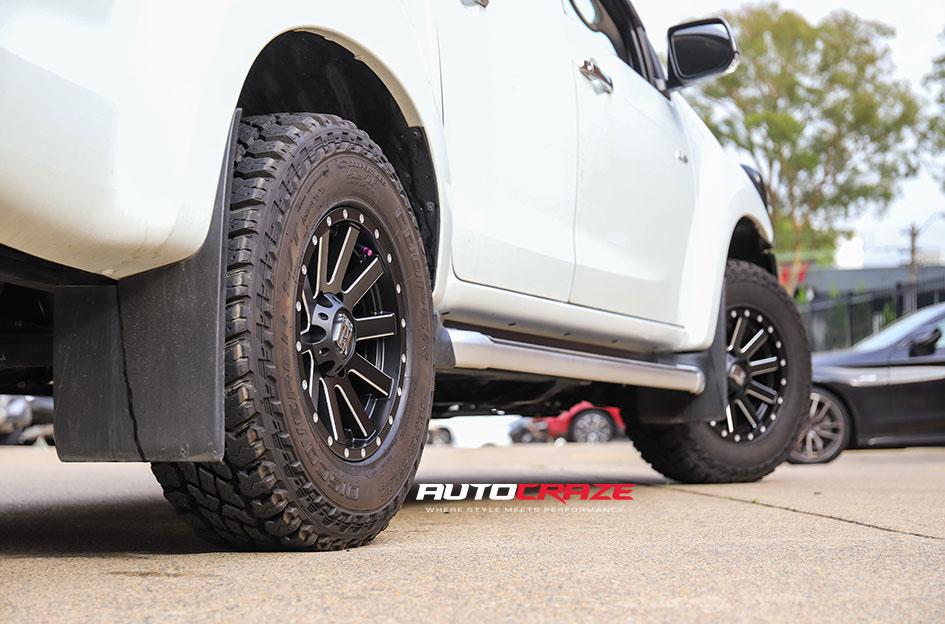 ISUZU DMAX HEIST SATIN BLACK MILLED